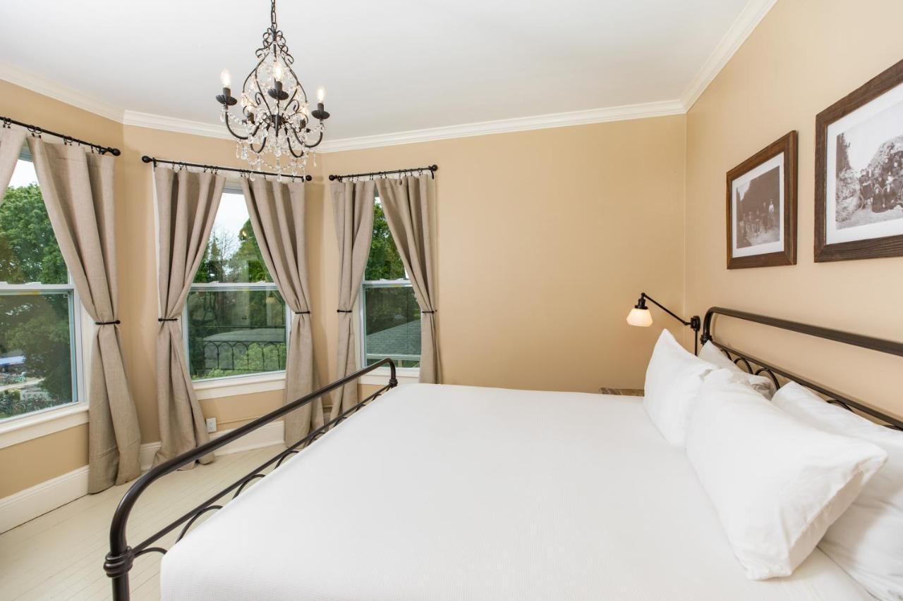 Pine Cottage Bed & Breakfast Insula Mackinac Exterior foto